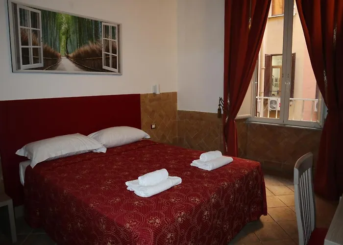 Palestro Palace 3*